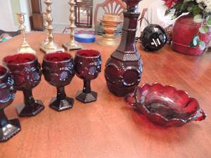 lot 29 image: Lot of Ruby red glass Cape Cod Avon 4 mini glasses decanter and double handle bowl