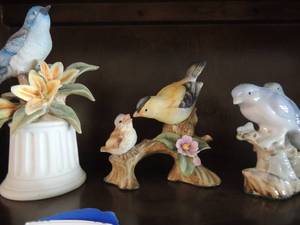 lot 73 image: Bird lot- Andrea by Sadok 8, 2 blue birds 5, 2 birds on  stand 5
