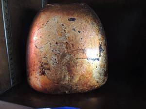 lot 76 image: Burton & Burton Vase crackled gold 7x8
