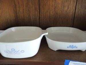 lot 115 image: Corning Ware Blue Floral ELECTRONIC OVEN BROWNER GRILLER 68-8000 & 3QT DISH no lid,  ORANGR FLOWER POPPY set of 3  CASSEROLE DISHES  all have lids