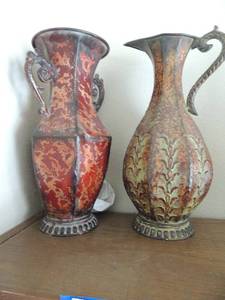 lot 124 image: 2 metal vases 12x13 tall