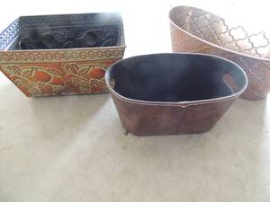 lot 134 image: 3 metal basket