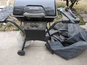 lot 138 image: CHARBROIL GRILL - PROPANE, WITH TANK, COVER AND UTENSILS