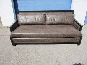 lot 2 image: Leather Couch By Kisabeth Furniture