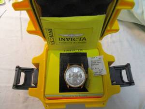 lot 7 image: VINTAGE -UNUSED- Invicta Specialty Collection-Mens Japan Quartz Divers Watch Model # 6753