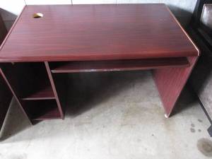 lot 35 image: Desk With Center Pullout Key Board Table, And 2-Cubbies On 1-Side
