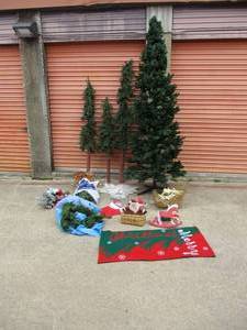 lot 88 image: Large Christmas Lot.