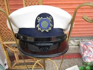 lot 90 image: Vintage U.S. Coast Guard Auxiliary Hat By BANCROFT Military Caps Co.