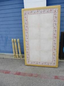 lot 139 image: Heavy- Title Top, Table Top. Comes with 3-legs -Last bidder failed to pick up