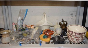 lot 30 image: Misc. Ceramics, Sun Catchers, Bowl Set and Book Ends