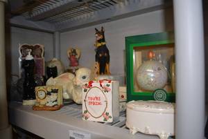 lot 44 image: Pearl Essence Oil Diffuser, Ceramic Jewelry Boxes, Cat Knick Knacks as shown