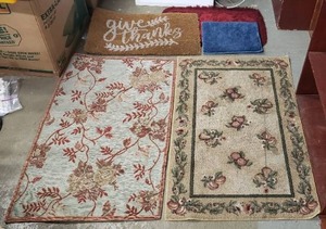 lot 58 image: Small Rugs and Entry Mats