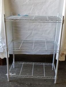 lot 86 image: Small Wire Metro Rack