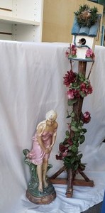 lot 118 image: Garden Statue and Decorative Birdhouse Stand