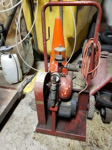 lot 266 image: Small portable Compressor