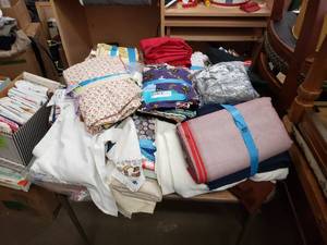 lot 101 image: Assorted Fabric Scraps as shown