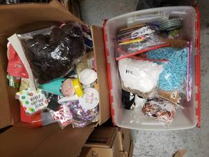 lot 144 image: Craft Items, Various paper napkins, Kids Dinner Trays