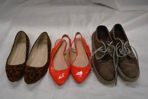lot 237 image: Dressy Flats and Uwezo pair of Cowhide Shoes, size 8