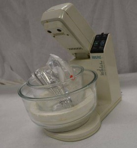 lot 246 image: Black & Decker Electric Mixer as shown