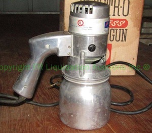 lot 246 image: Vintage Electr-O airless rotary paint gun with original box