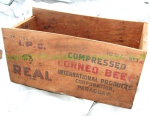 lot 218 image: Vintage wood corned beef box