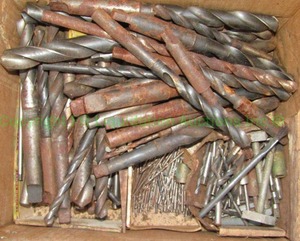 lot 221 image: Assorted drill bits as shown