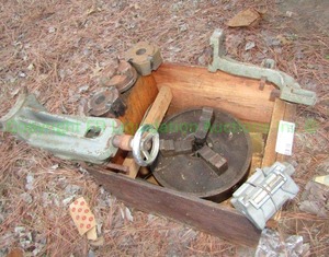 lot 234 image: Milling lathe machine chuck spindle and assorted parts as shown
