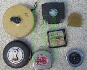 lot 205 image: Vintage Lufkin, Sears Craftsman and promotional measuring tapes