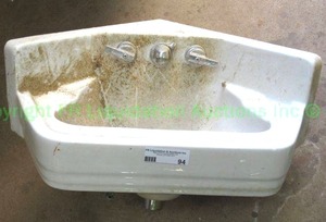 lot 94 image: Standard ceramic corner sink