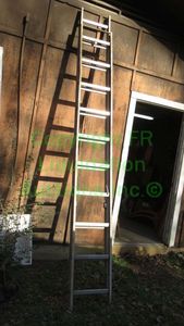 lot 284 image: 20ft extension ladder