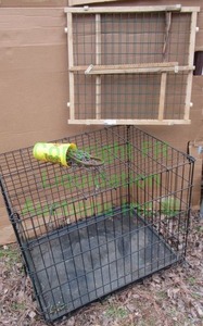 lot 313 image: Animal cage and gate