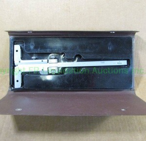 lot 120 image: Mitutoyo precision machinist dial caliper