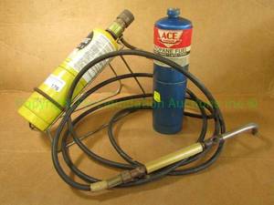 lot 176 image: Turbo Snake torch head and Benz-o-matic mapp gas set plus