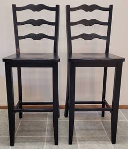 lot 66 image: 18 W x 21.25 D x 48 H LOT OF 2 WOOD HIGH BACK BAR STOOLS IN STYLE, COLOR, AND CONDITION SHOWN. THESE MATCH LOT #1. (YOUR BID X 2)