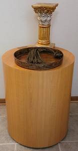 lot 8 image: ROUND ACCENT  SIDE TABLE IN STYLE, COLOR, AND CONDITION SHOWN. SEE PICTURES CONTENTS SEEN NOT INCLUDED 18 DIA x 21 H