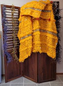 lot 22 image: LARGE SIZE 3-SECTION WOODEN ROOM DIVIDER IN STYLE, COLOR, AND CONDITION SHOWN. CONTENTS NOT INCLUDED