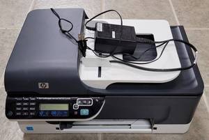 lot 114 image: HP OFFICEJET J4550 ALL-IN-ONE PRINTER J4500 SERIES WITH POWER CORD AS SHOWN.