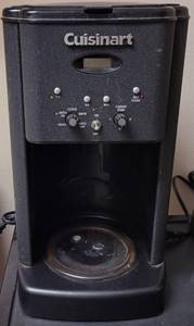 lot 137 image: CUISINART BREW CENTRAL PROGRAMMABLE COFFEEMAKER MODEL DCC-1200BW AS SHOWN. TESTED AND POWERS ON.