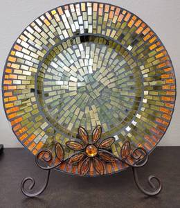 lot 182 image: DECORATIVE ROUND PLATTER WITH STAND IN STYLE, COLOR, AND CONDITION SHOWN. 13 DIAMETER