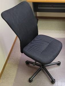 lot 197 image: OFFICE CHAIR AND MAT IN STYLE, COLOR, AND CONDITION SHOWN.