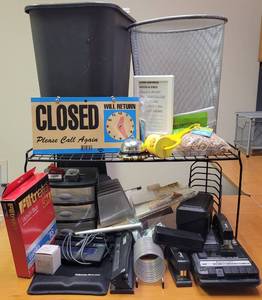 lot 209 image: MIXED LOT OF OFFICE SUPPLIES INCLUDING TRASHCANS, OPENCLOSED SIGN, AND MORE AS SHOWN.