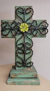 lot 248 image: WOOD WITH METAL WIRE CROSS DESIGN DECOR AS SHOWN.
