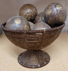 lot 260 image: FOOTED BASKET WITH ASSORTED DECORATIVE SPHERES AS SHOWN.