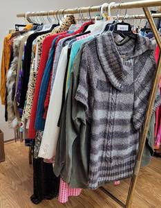 lot 272 image: LARGE LOT OF WOMENS CLOTHES IN STYLES, COLORS, SIZES, AND CONDITION SHOWN. GENEROUS COUNT