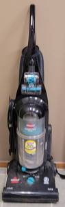 lot 319 image: BISSELL VACUUM CLEANER MODEL 82H1 AS SHOWN.