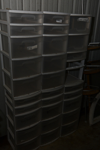 lot 209 image: Plastic storage containers