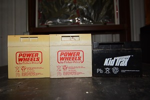 lot 233 image: Power Wheels rechargeable batteries & Hangzhou Haijiu battery