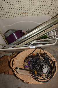 lot 237 image: Scrap metal pile & electrical cords