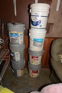 lot 31 image: Interior latex paint (7 buckets)