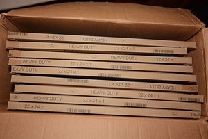 lot 41 image: 9 Heavy Duty air filters 22 x 24 x 1